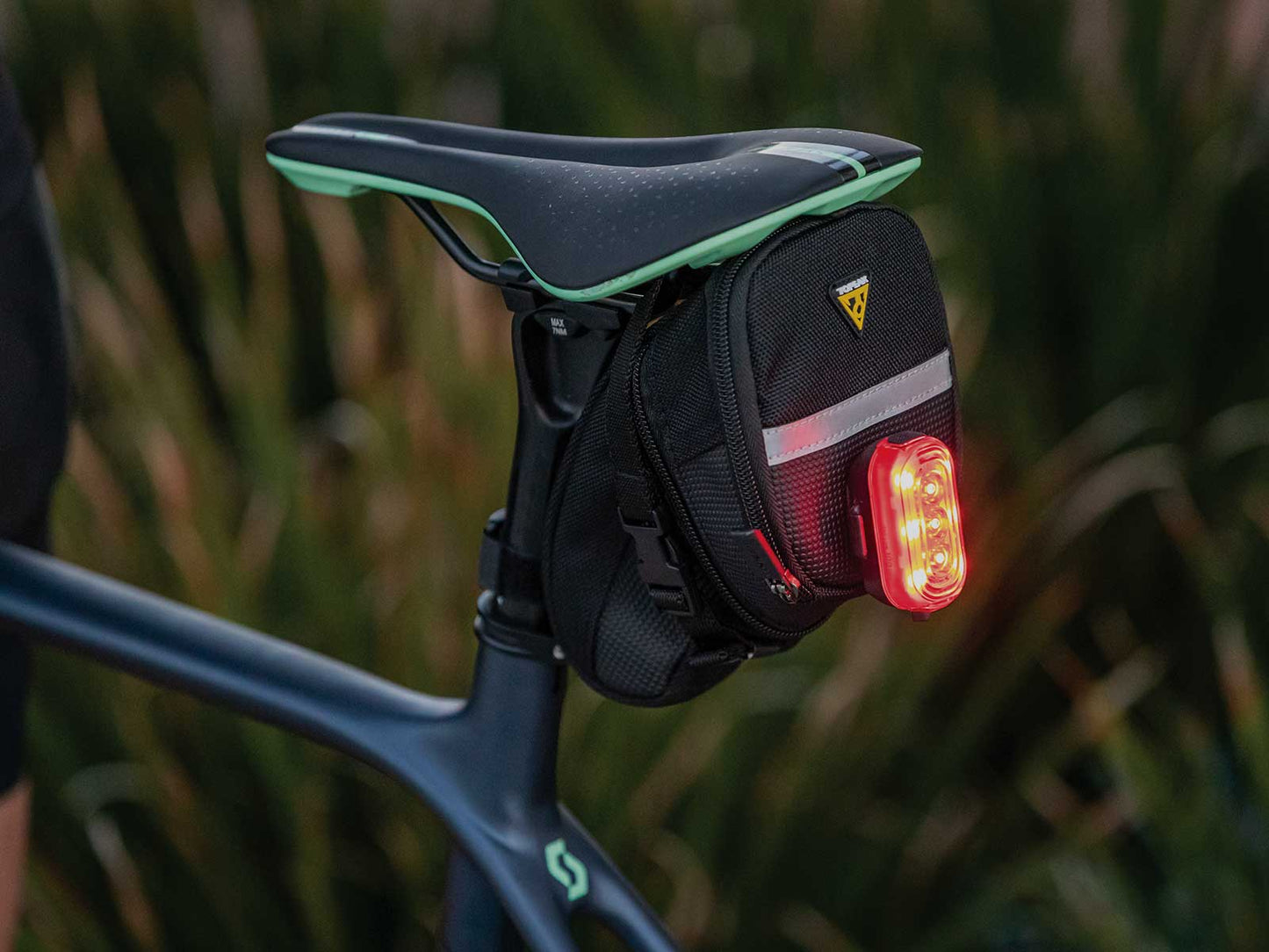 Topeak Taillux 100 Rear Light (Red/Amber)