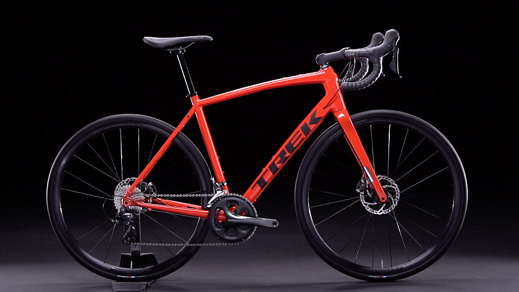 Trek Domane AL 2 Disc (Trek Black)