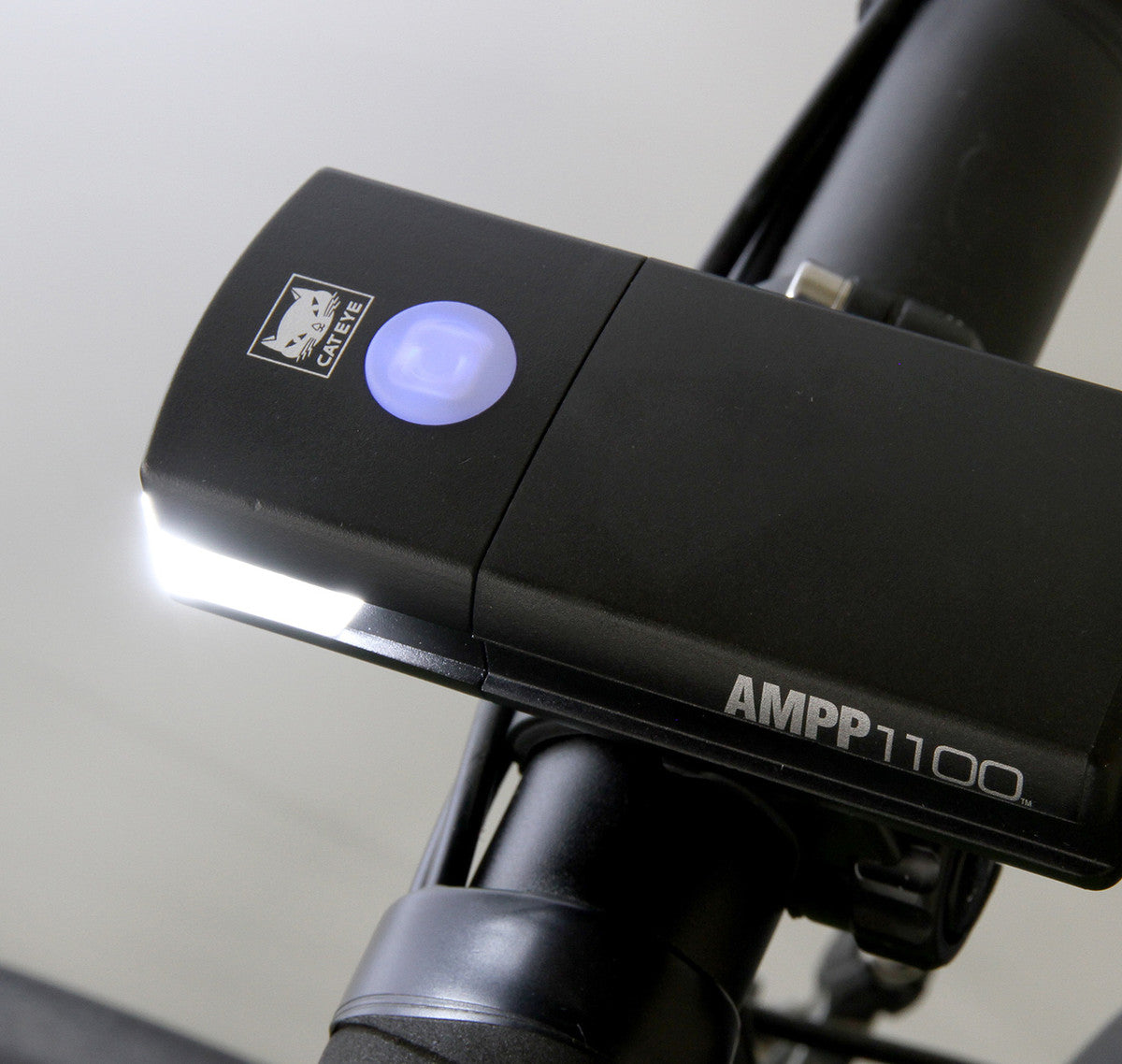 Cateye AMPP 1100 Front Light (Black)
