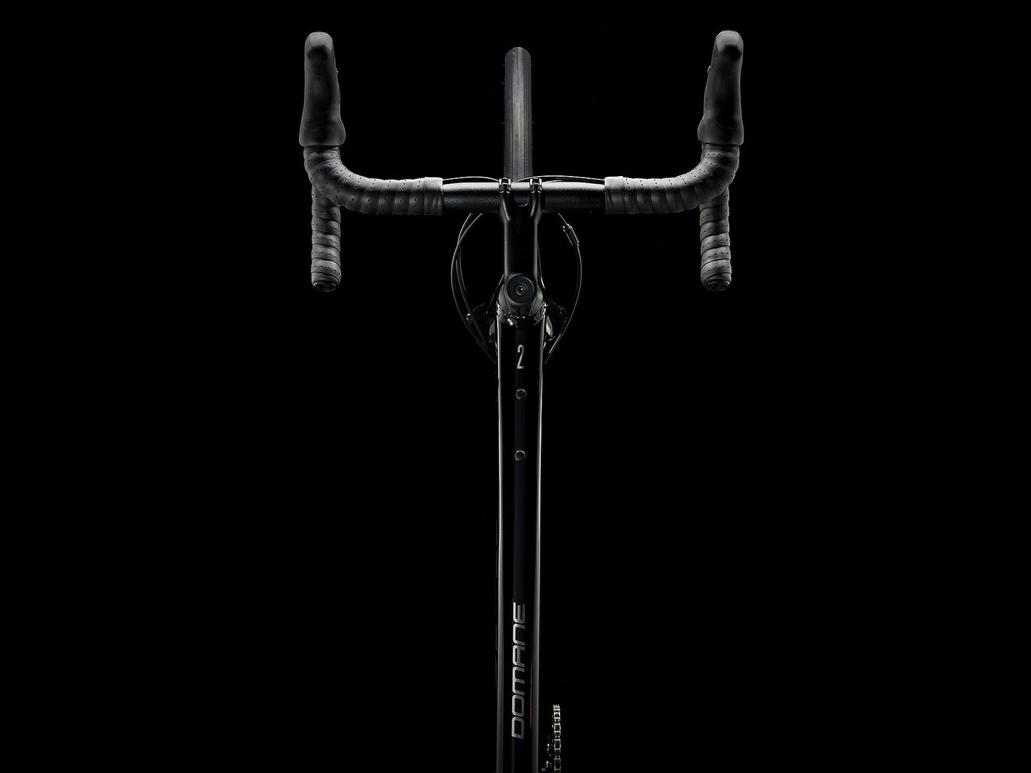 Trek Domane AL 2 Disc (Trek Black)
