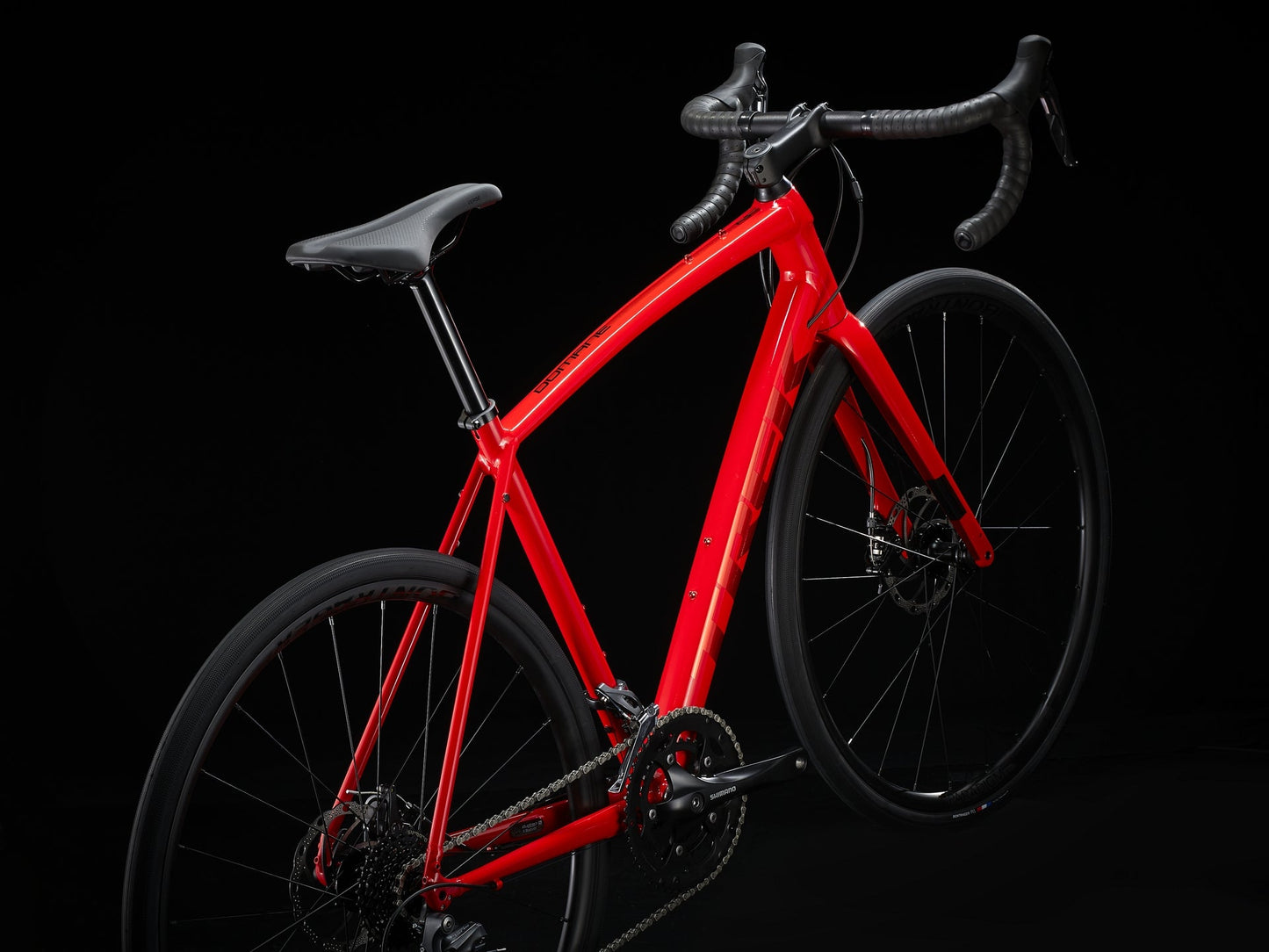 Trek Domane AL 2 Disc (Viper Red/Trek Black)