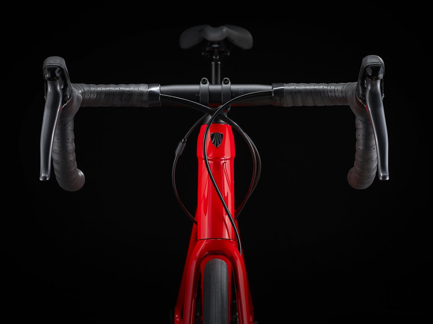 Trek Domane AL 2 Disc (Viper Red/Trek Black)
