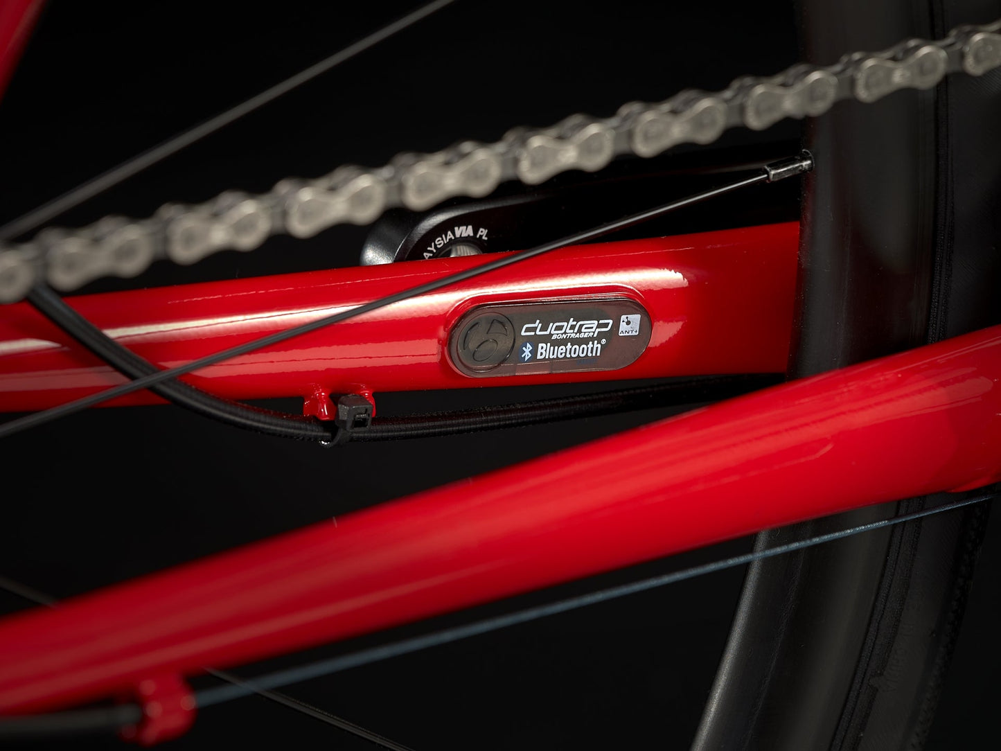 Trek Domane AL 2 Disc (Viper Red/Trek Black)