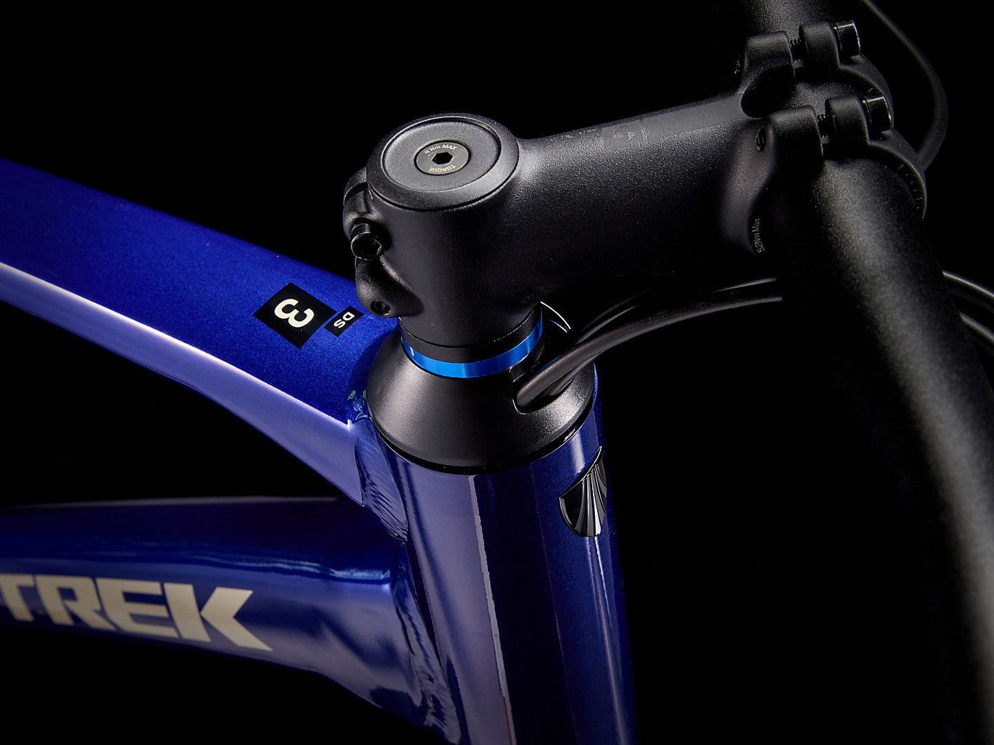 Trek Dual Sport 3 Gen 5 (Hex Blue)