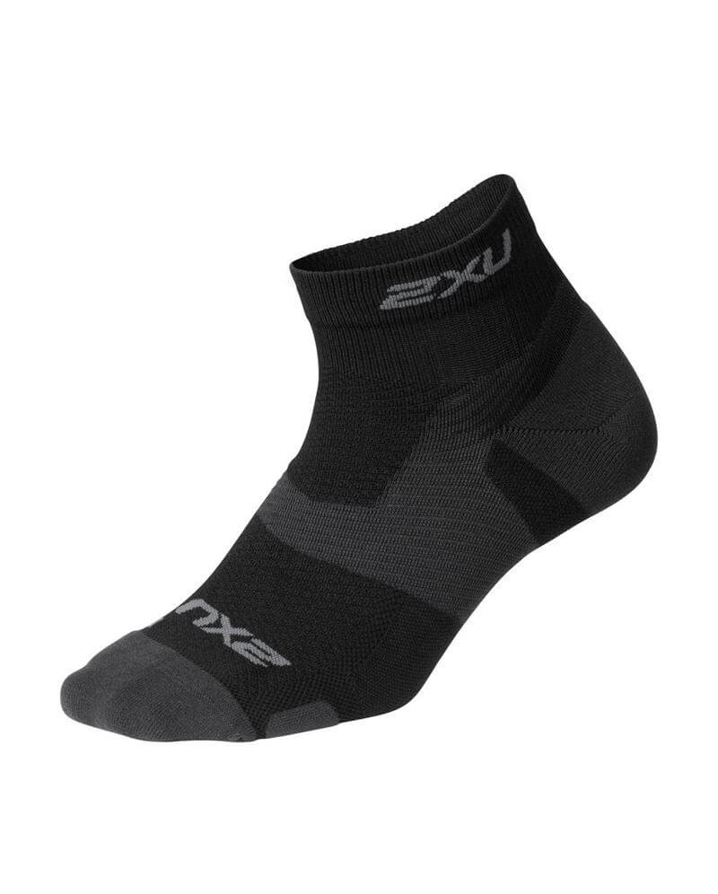 2XU Vectr Light Cushion Compression 1/4 Crew Unisex Cycling Socks (Black/Titanium)