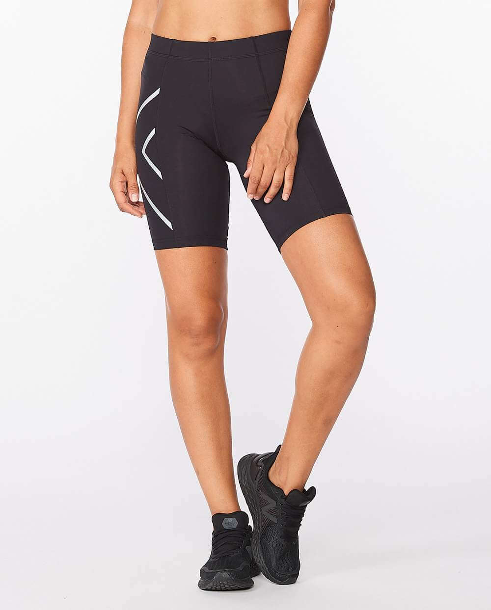 2XU Core Women's Compression 4" Shorts (Black/Silver)