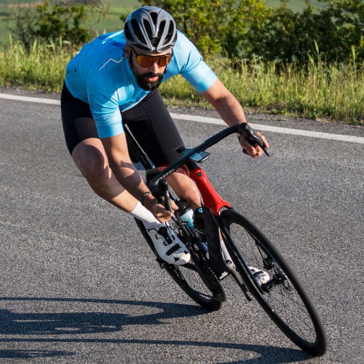 Garmin Edge 1040 Bundle Cycling Computer