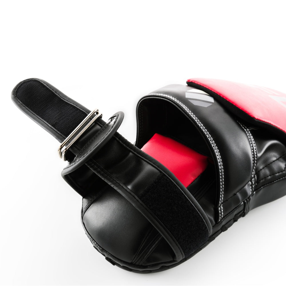 UFC Curved Focus Mitt - Long - view 3