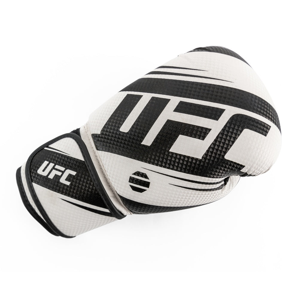 UFC Performance Rush Boxing Glove - view 9