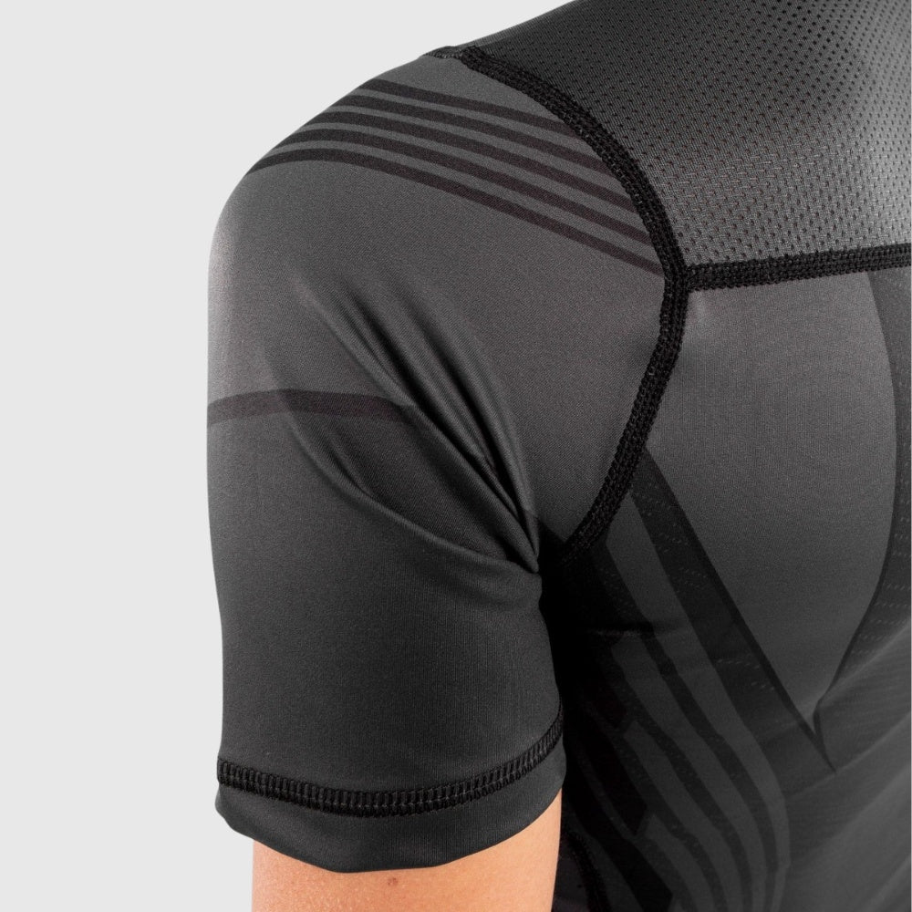 Venum UFC Authentic Fight Night Rashguard (women) - view 4